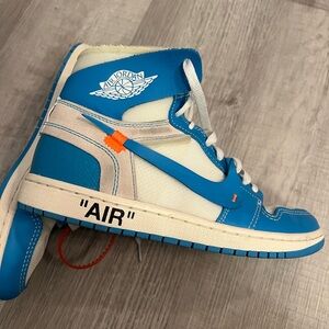 Off-White x Nike Air Jordan High Top Sneakers - Blue